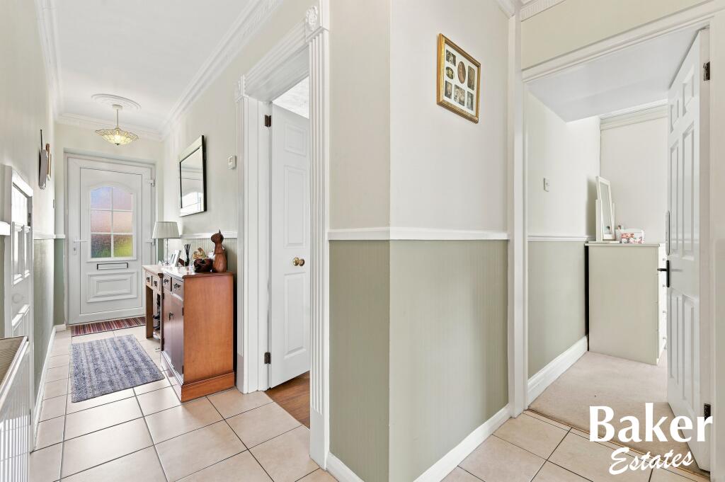 Apartment in London, Fairlop - View 4