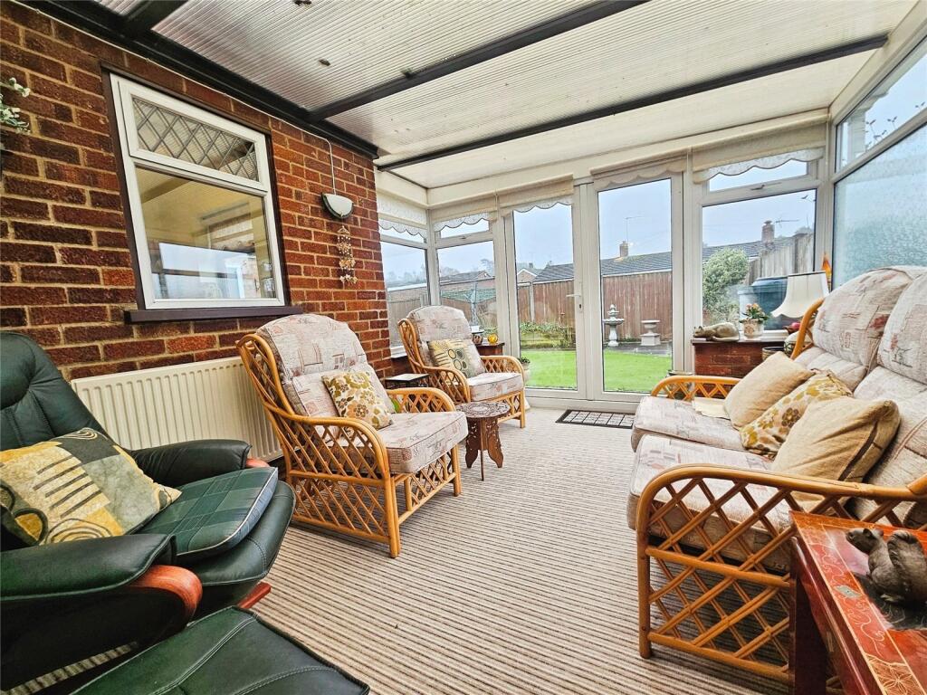 Blithemeadow Drive, Norwich, Norfolk, NR7 photo 3