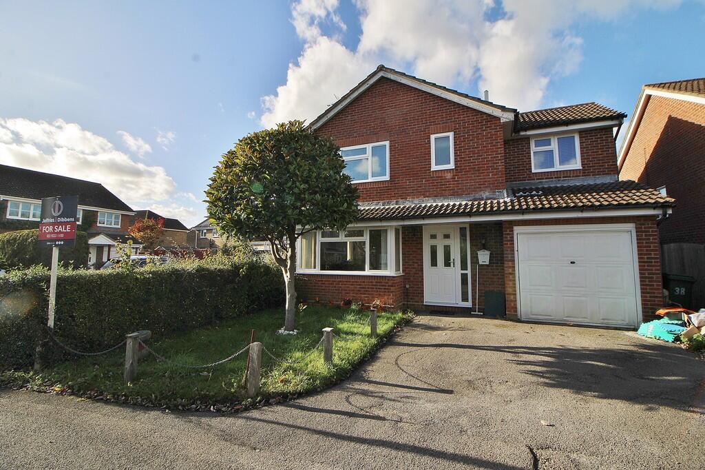 Main image of property: The Meadow, Denmead