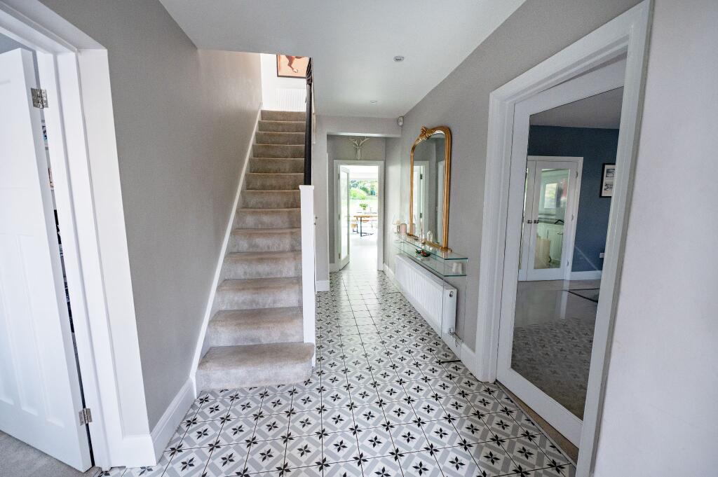 Additional image 10 of Bradmore Way, Brookmans Park, AL9