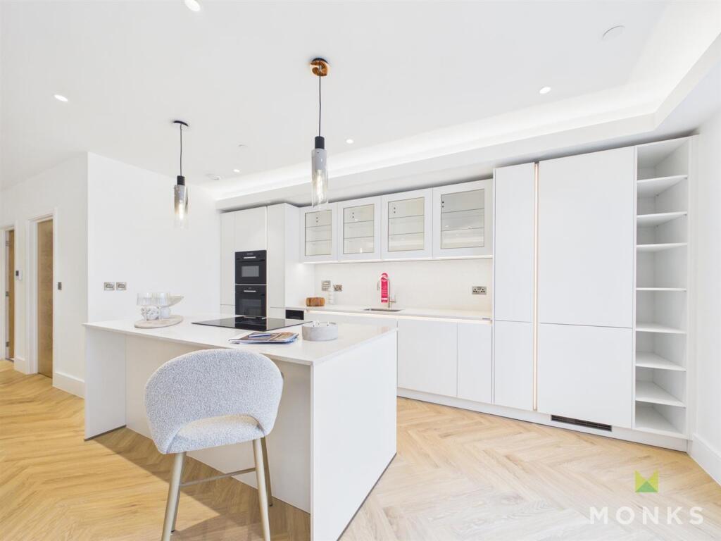 Apartment in Shrewsbury - More