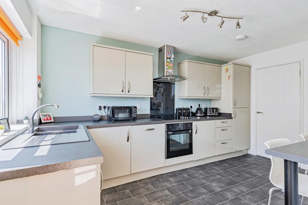 Apartment in Torquay - View 5