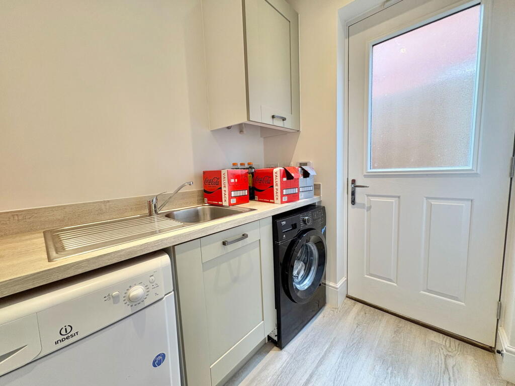 Additional image 10 of Hopton Close, Amington, Tamworth, B77 4GW