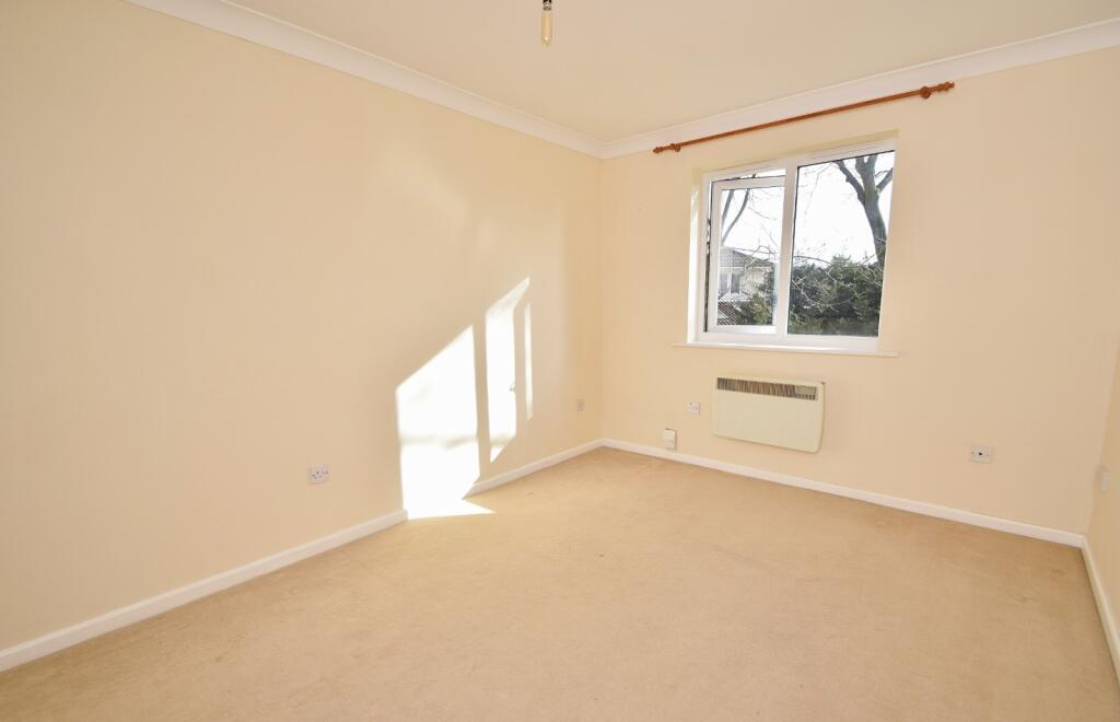 Apartment in Southampton - View 2