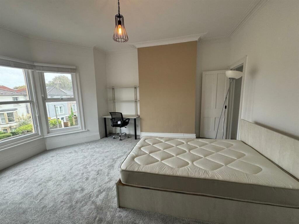 1 bedroom semi-detached house for rent