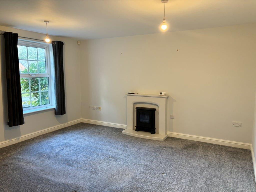 Stelle Way, Glenfield, Leicester photo 4