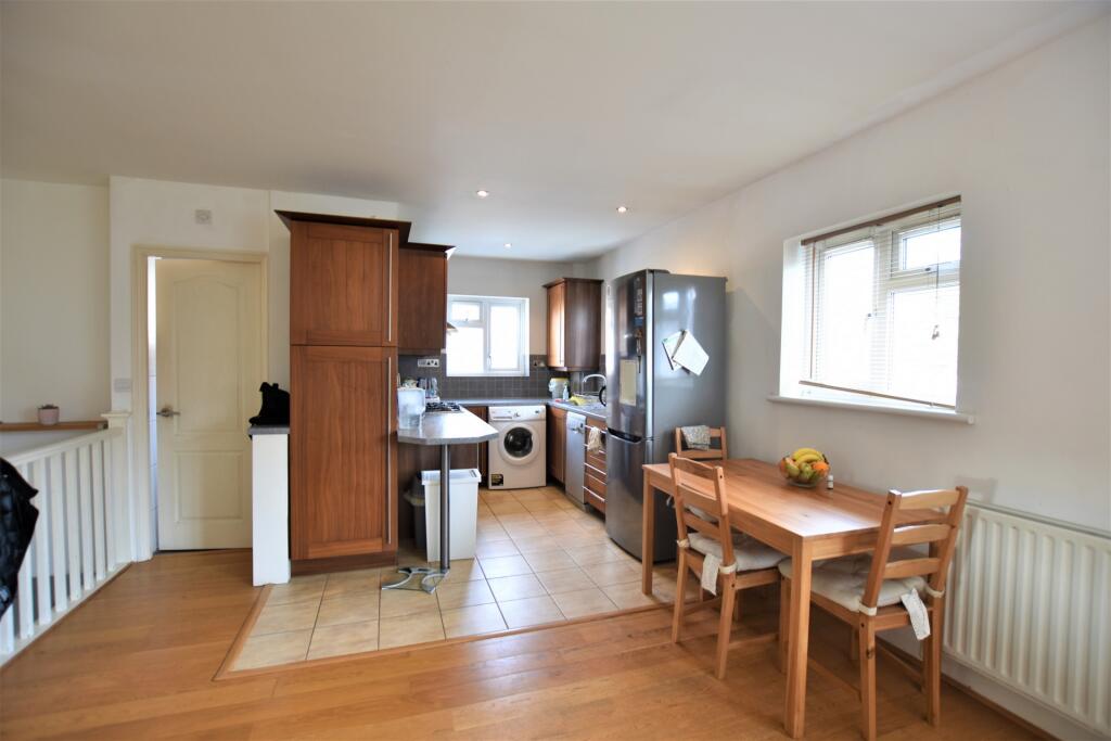 Apartment in London - View 3