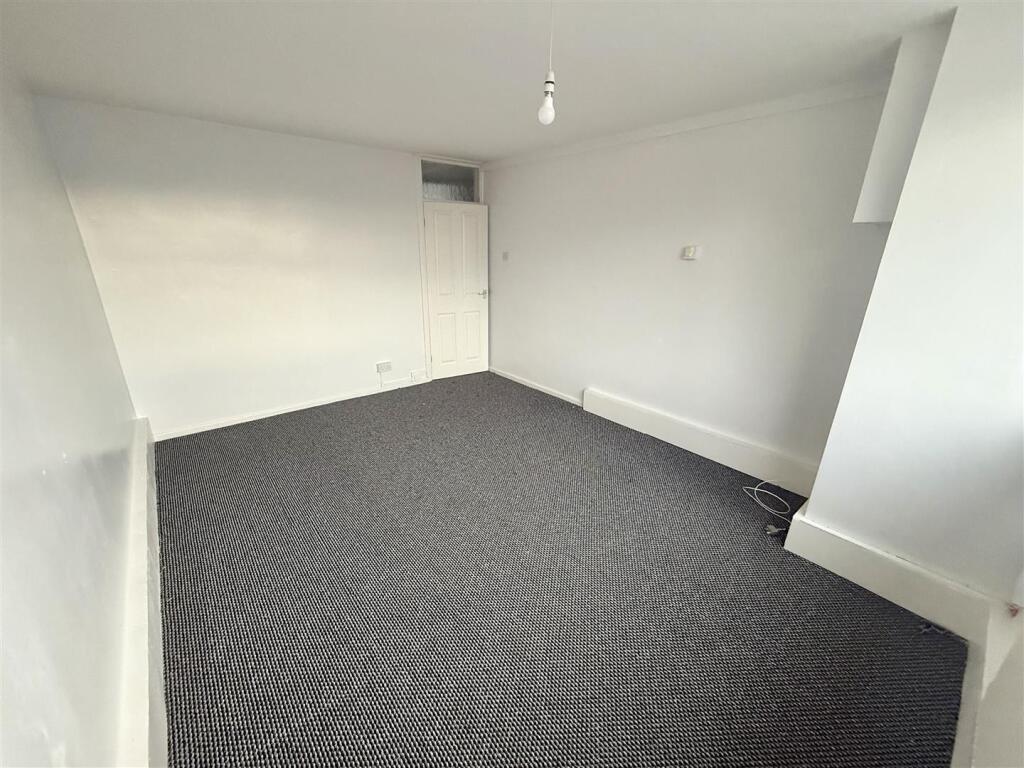 Additional image 5 of Park Avenue, Hockley