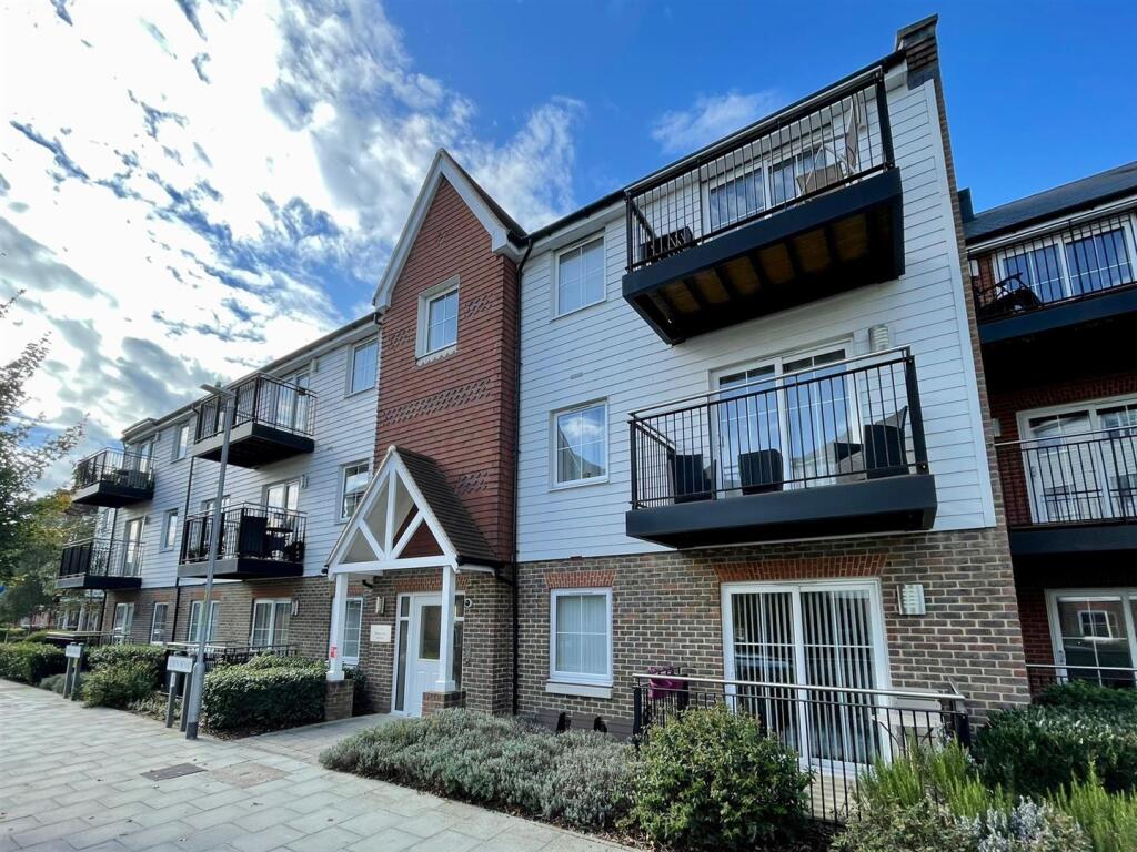 Main image of property: Dunton Green, Sevenoaks, TN14