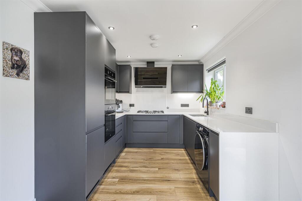 House in Brighton - View 3