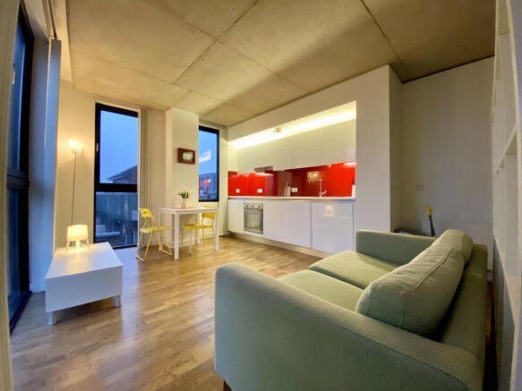 2 Lampwick Lane, Manchester, M4 photo 2