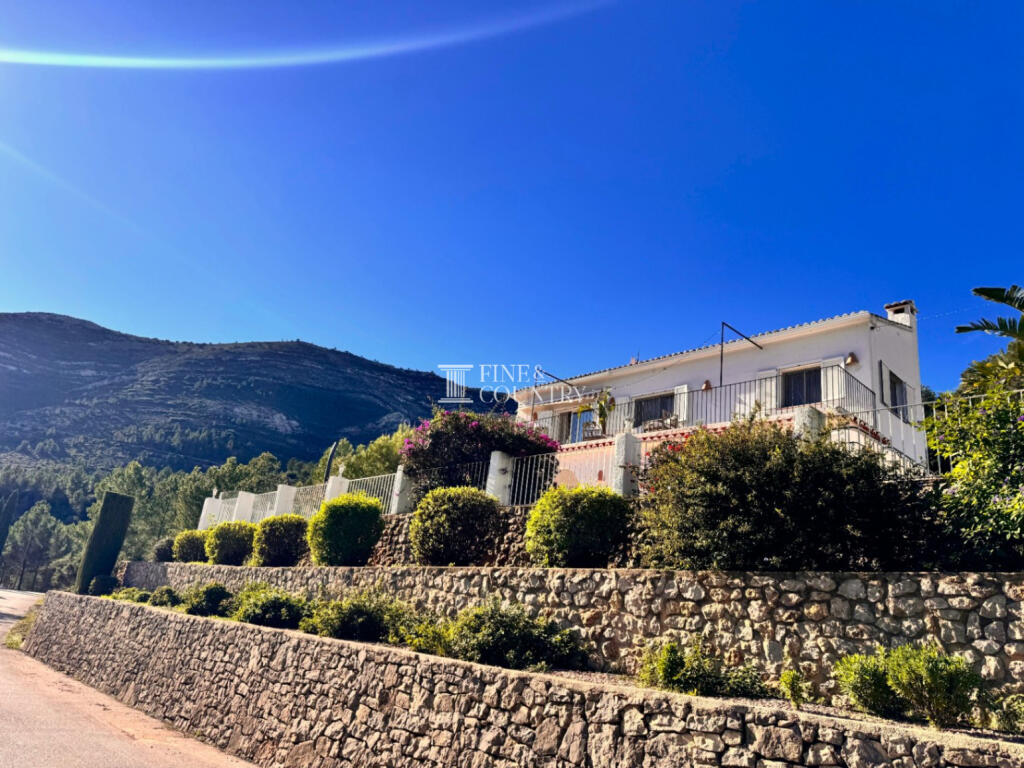 Main image of property: Valencia, Alicante, Parcent