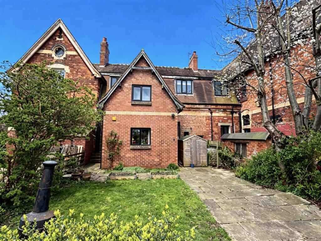 Main image of property: Parkland Terrace, Meanwood, LS6