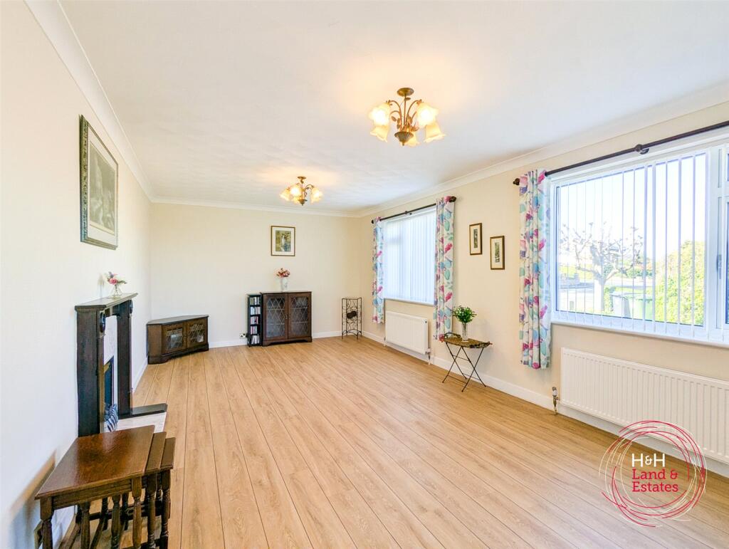 32 Cawflands, Durdar, Carlisle, Cumbria photo 2