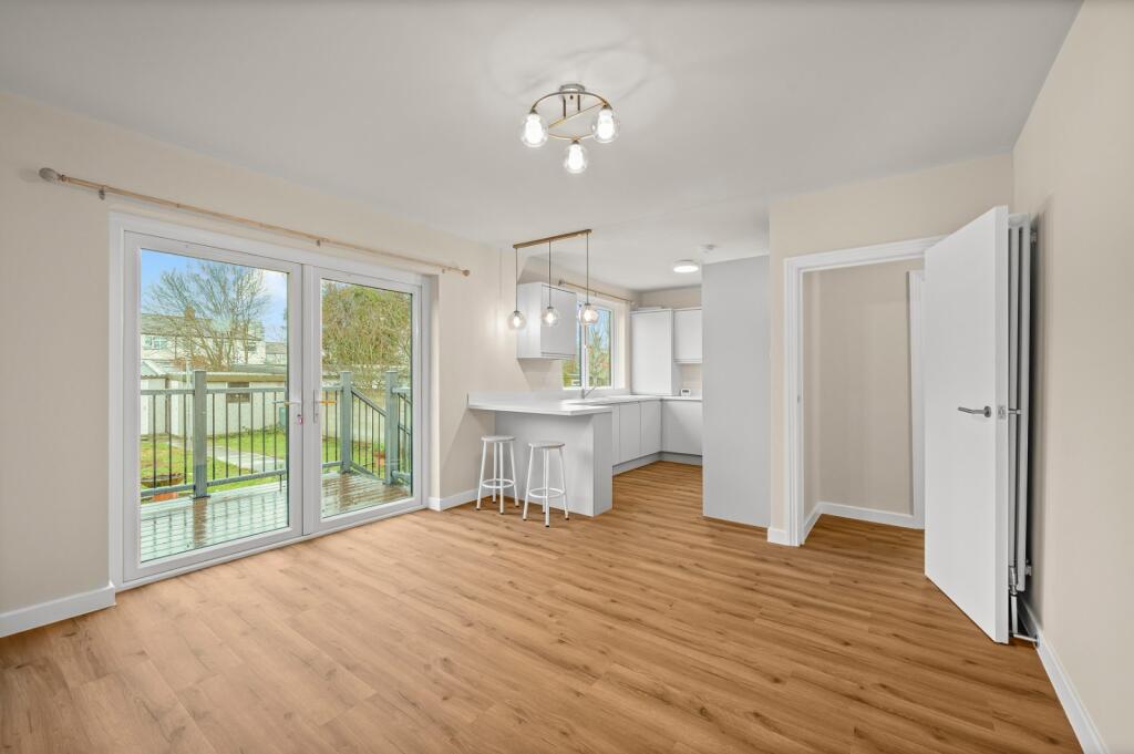 Main image of property: Sydney Road,
Canary Wharf, SE2