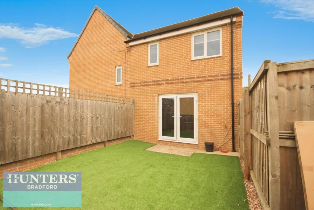 Fagley Bank Bradford, West Yorkshire, BD2 3FY photo 2