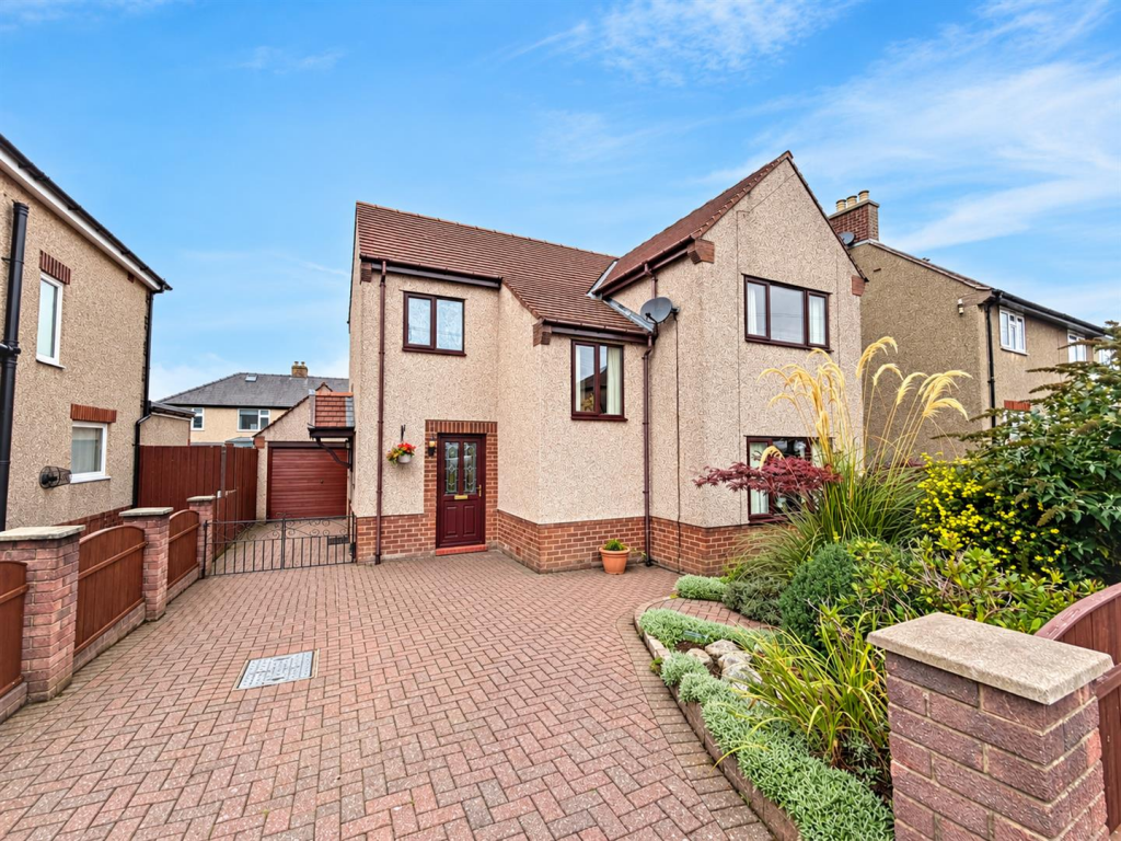 House in High Peak, Fairfield