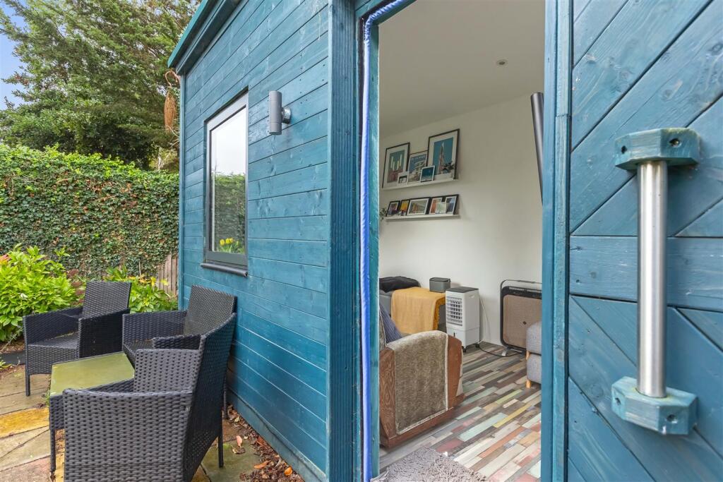 House in Worthing, West Worthing - View 4