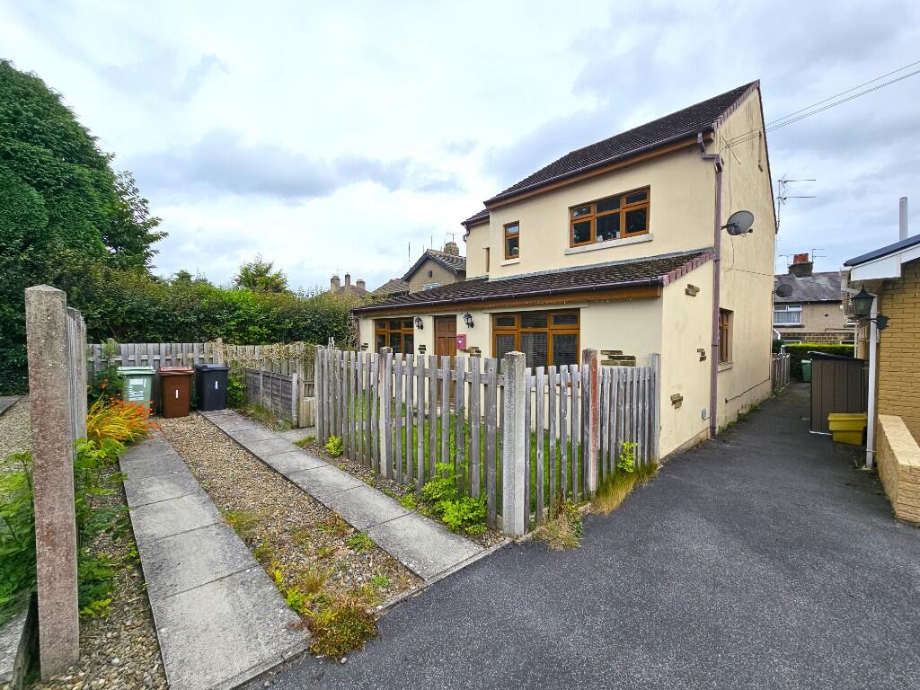 Main image of property: Otley Road, Leeds, West Yorkshire, LS20