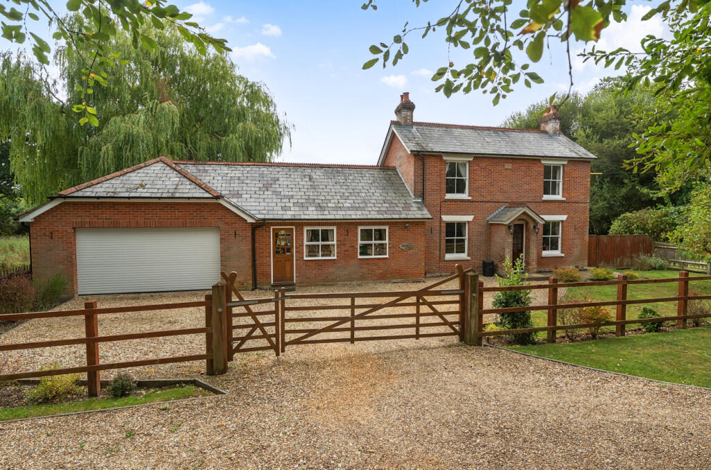 Main image of property: Old Lyndhurst Road, Cadnam, Southampton, Hampshire, SO40