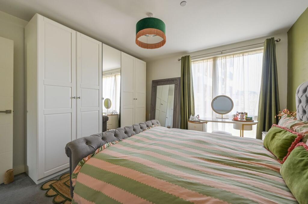 Wimhurst Court, Tower Hamlets, London, E14 - More