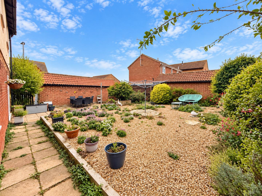 Aldabrand Close, Chickerell photo 2