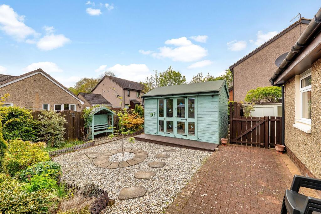 House in Livingston, Eliburn - View 4