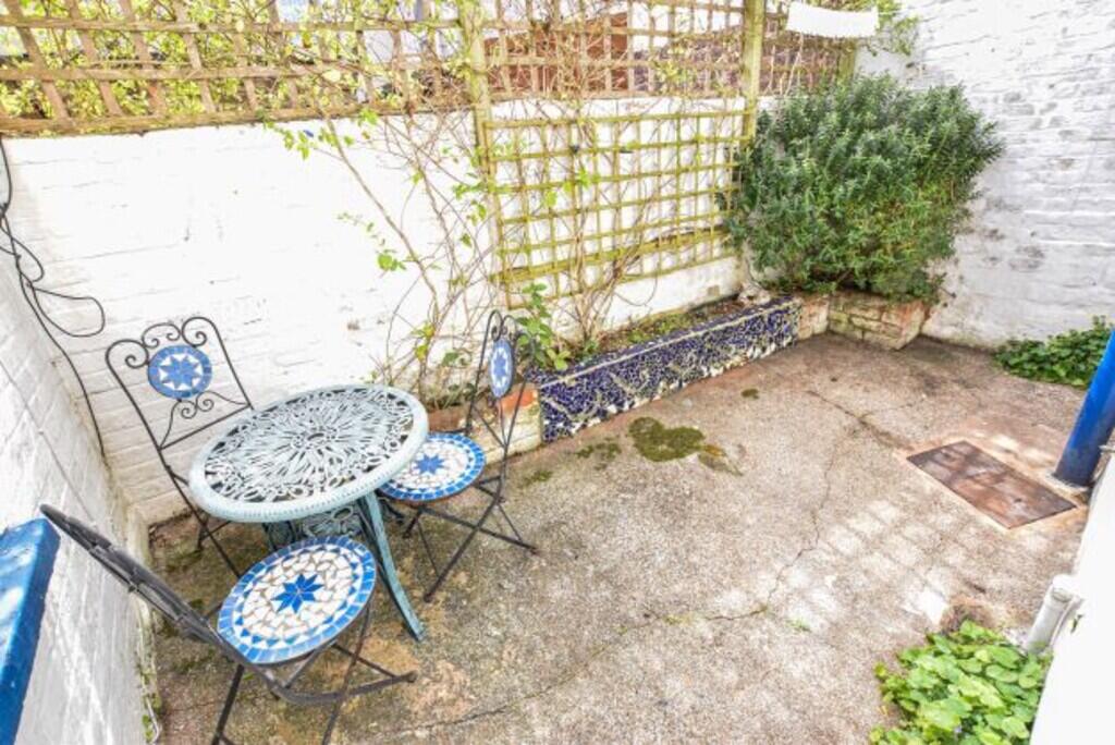 Property photo 8