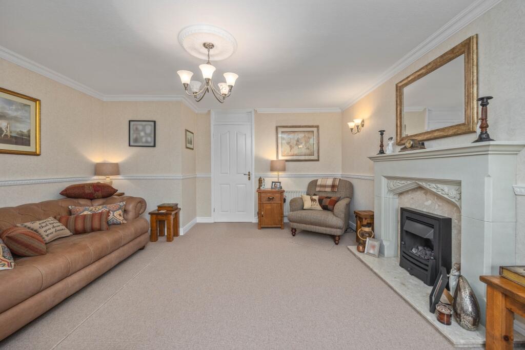 Belmont Close, Tipton, West Midlands, DY4 photo 4