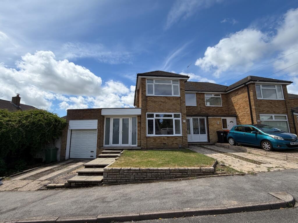 Main image of property: Holmwood Close, Dunstable