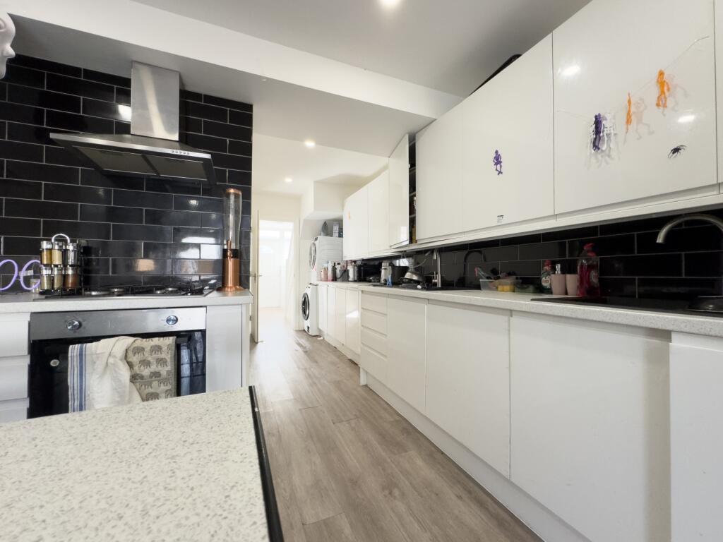 House in Cardiff, Maindy, Cathays - View 5