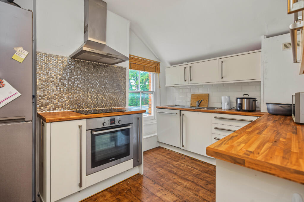 Apartment in Oxford - View 3