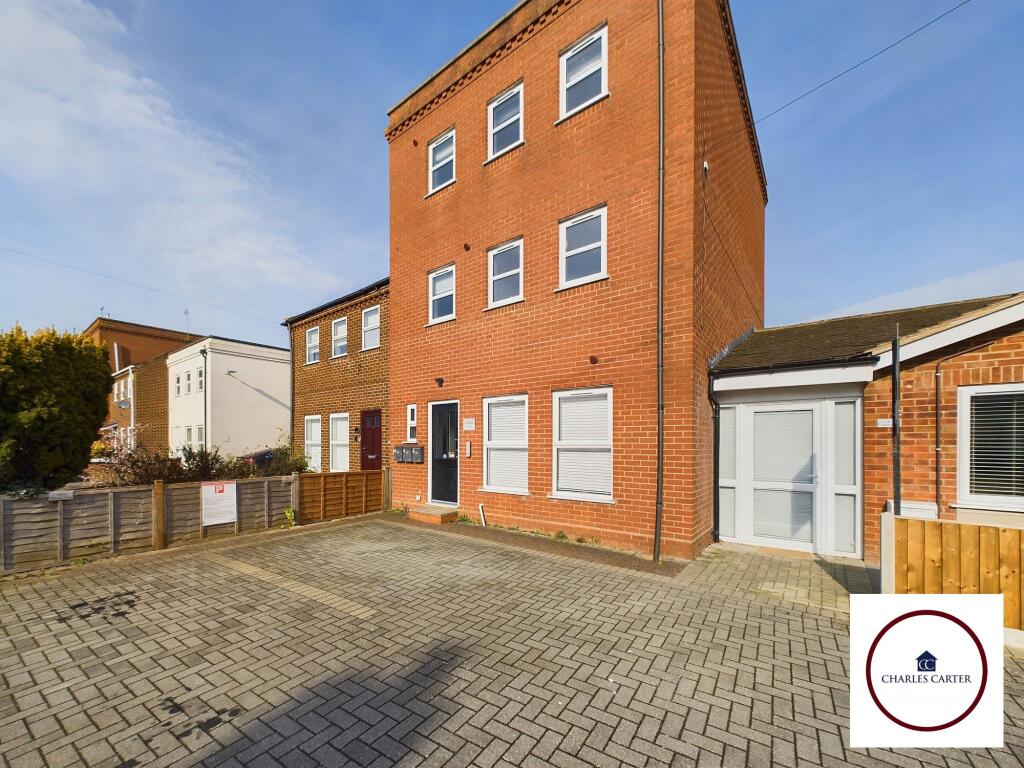 Main image of property: Watledge House, Barton Road, Tewkesbury