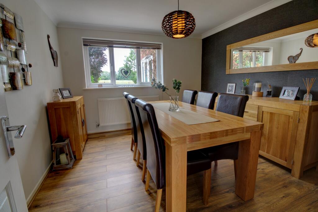 Lipscomb Close, Hermitage, RG18 photo 3