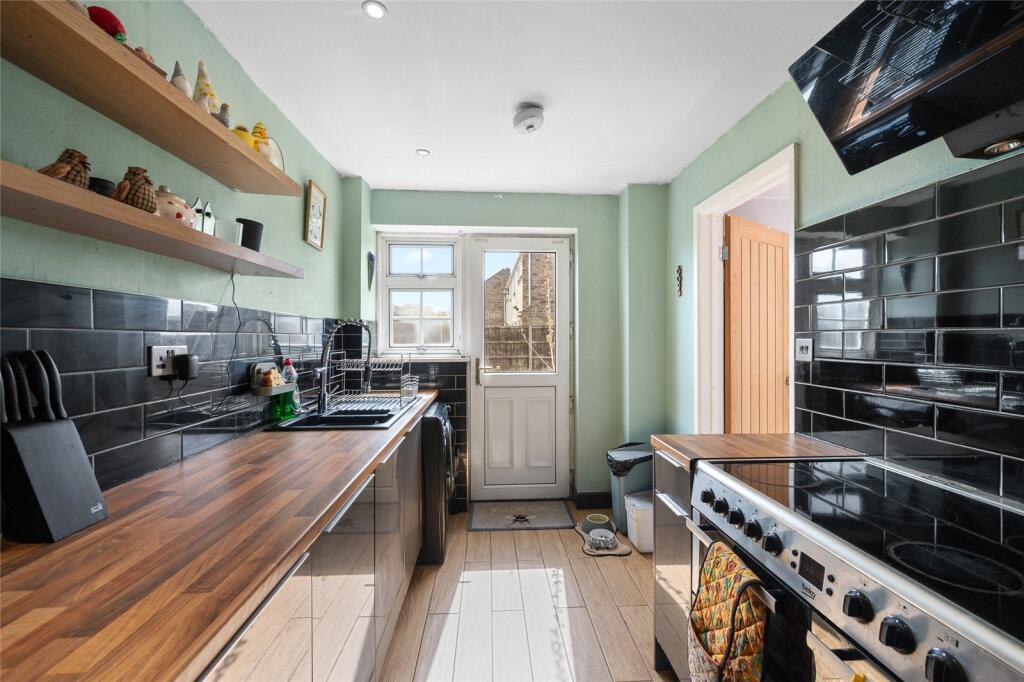 Ingham Road, Coningsby, Lincoln, Lincolnshire, LN4 photo 5