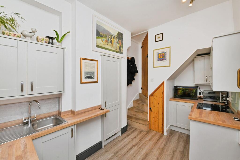 House in Plymouth - View 5