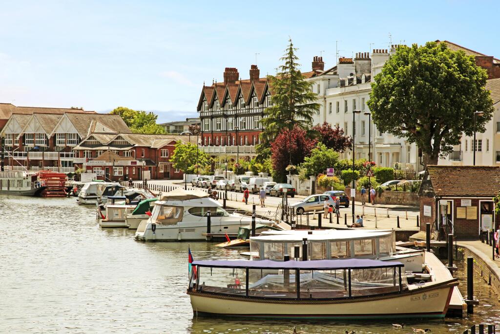 Main image of property: Royal Mansions, Henley-on-Thames