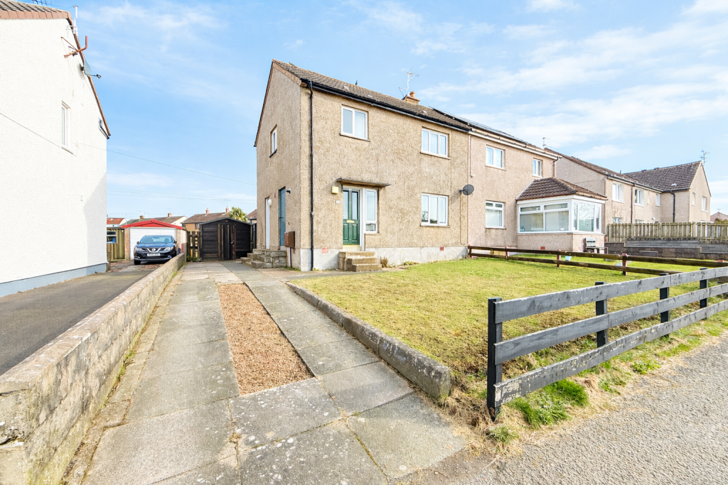 3-bed house on 114 Lochside Road, Dumfries, DG2 0LU, £105,000