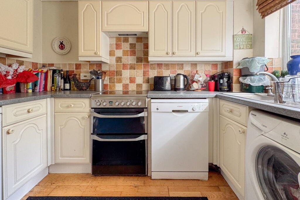 House in Southampton - View 3