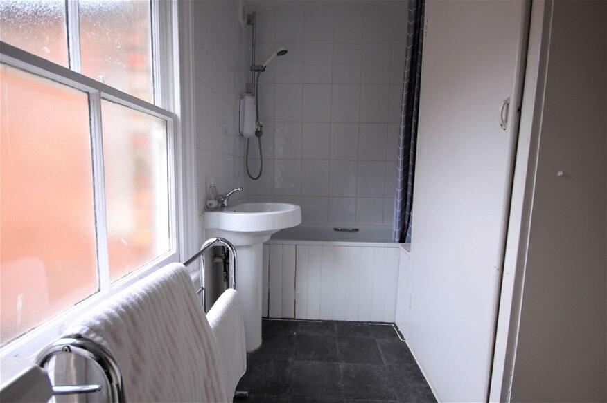 Additional image 9 of Victoria Road, Harpenden, AL5