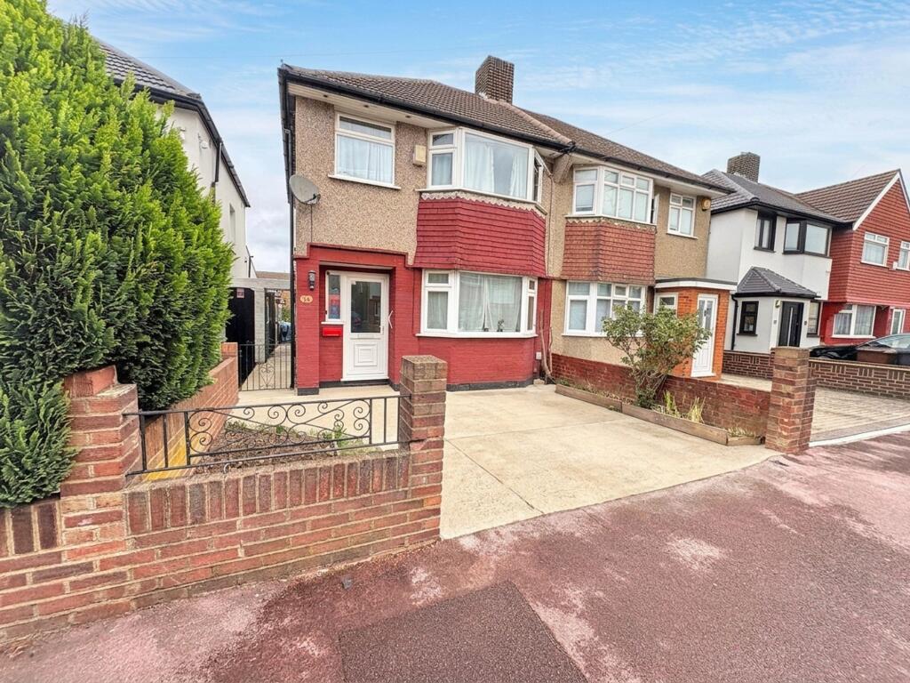 House in London, Becontree Heath