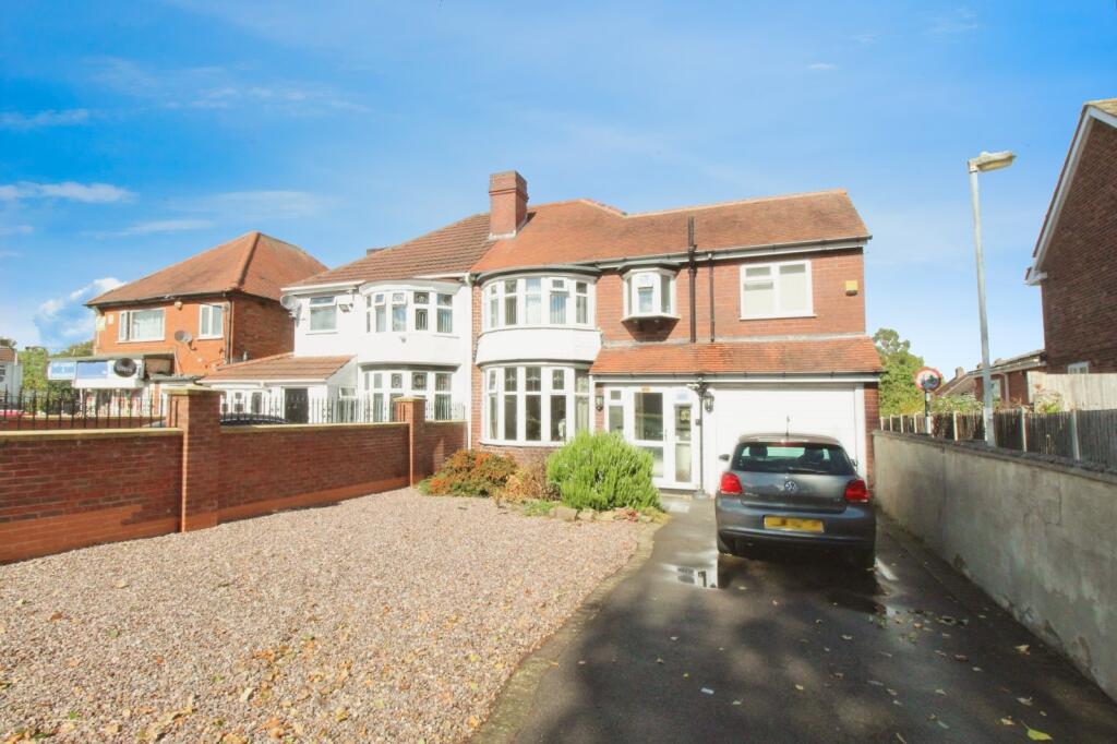 4-bed semi-detached on Sedgemere Road, Birmingham, West Midlands, B26, £315,000