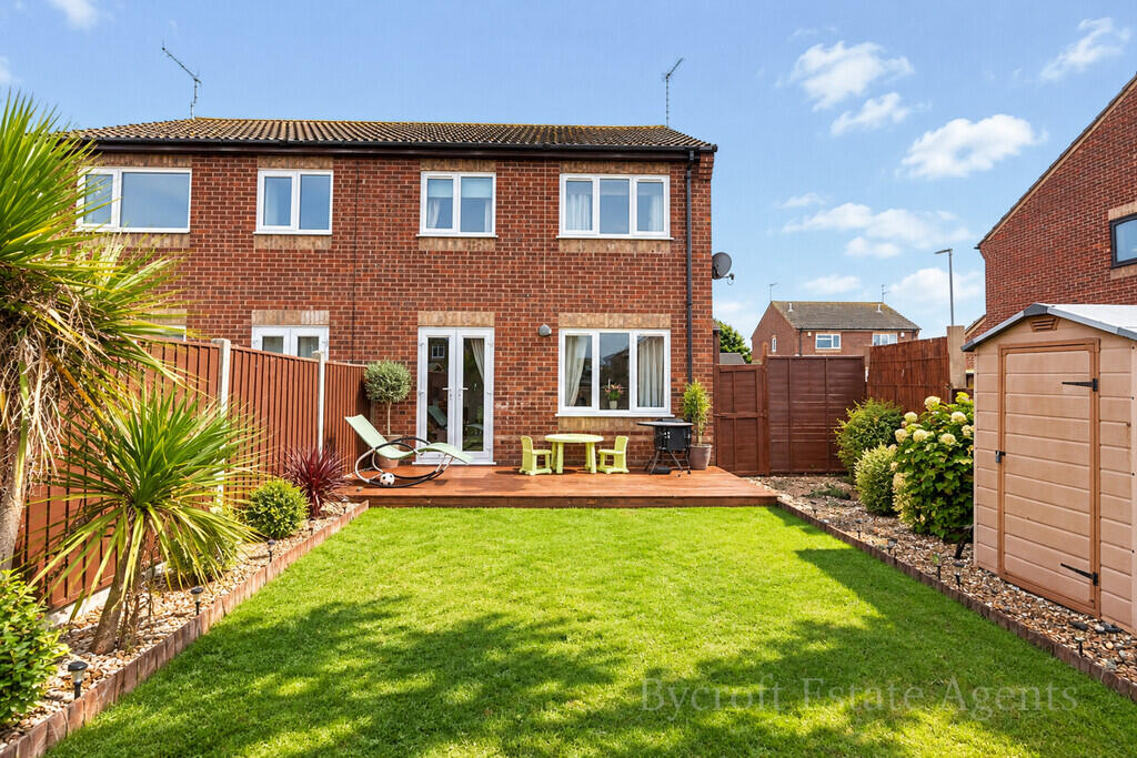 Watling Close, Caister-on-sea photo 3