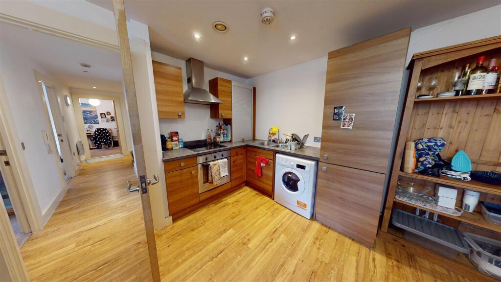 Apartment in Salford, Trinity, Lower Broughton - View 2