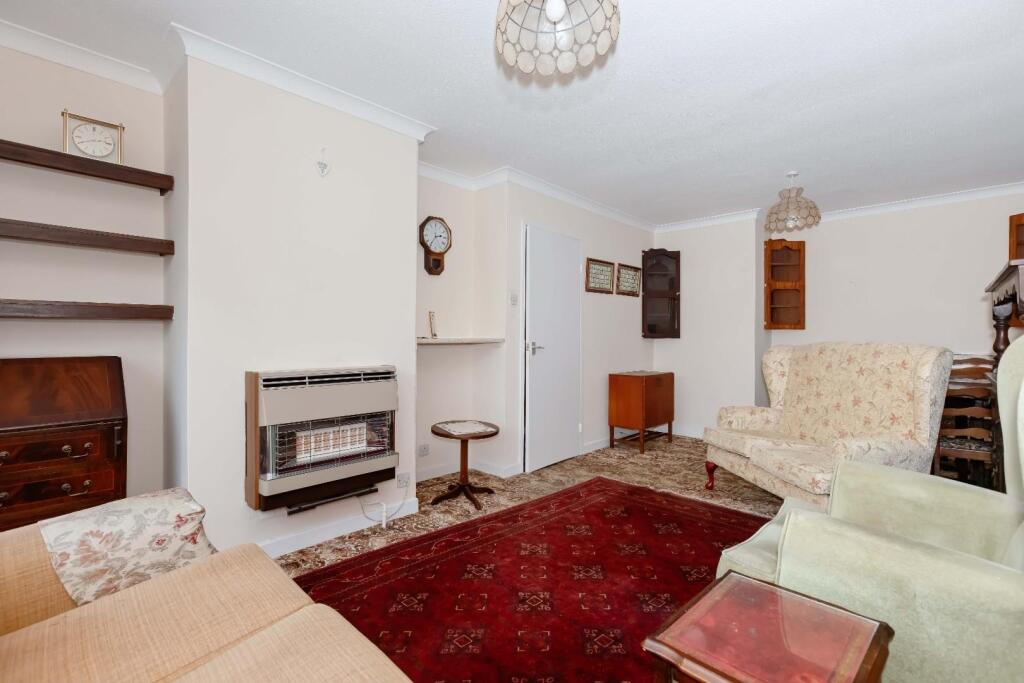 Burrell Avenue, Lancing photo 3