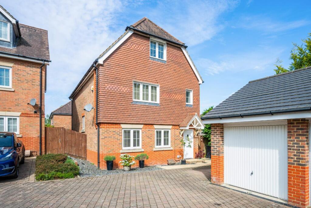Main image of property: Ash Close, Banstead