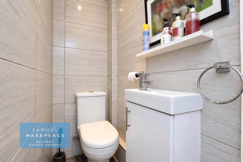 House in Stoke-on-Trent - More