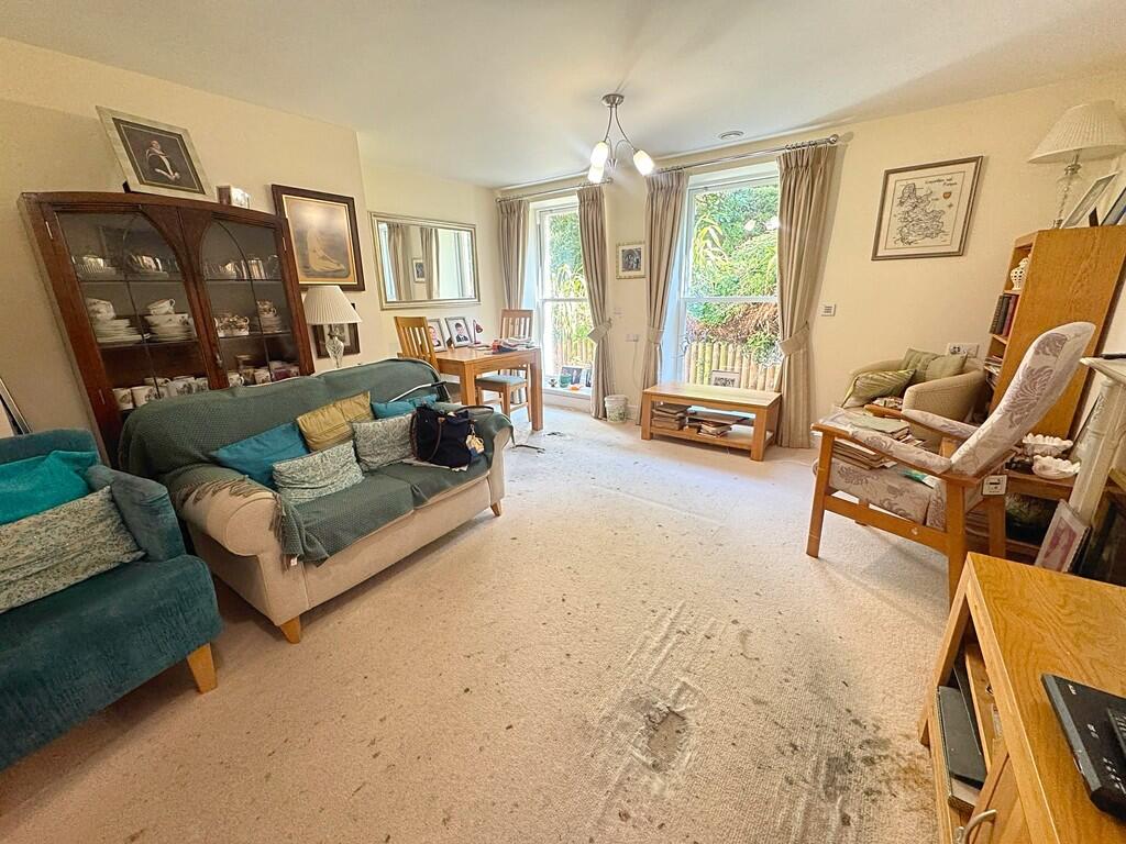 Apartment in Malvern Hills, Malvern - View 5