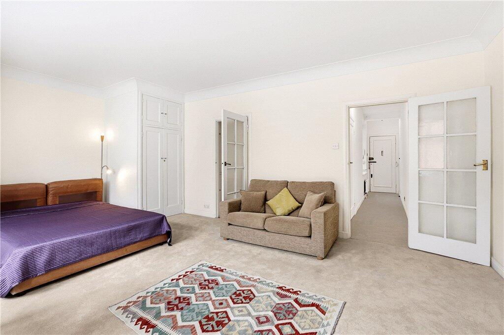 Apartment in London - View 3