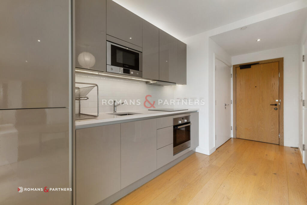 Studio flat for rent
